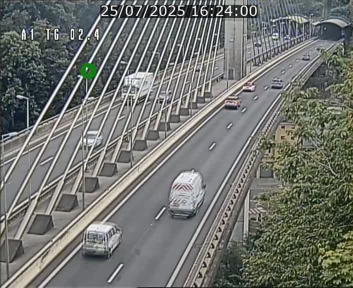 Traffic live webcam Luxembourg Sandweiler - A1 direction Luxembourg-ville - BK 2.4