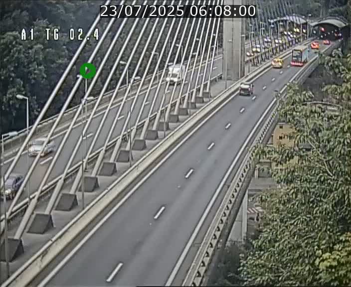Traffic live webcam Luxembourg Sandweiler - A1 direction Luxembourg-ville - BK 2.4