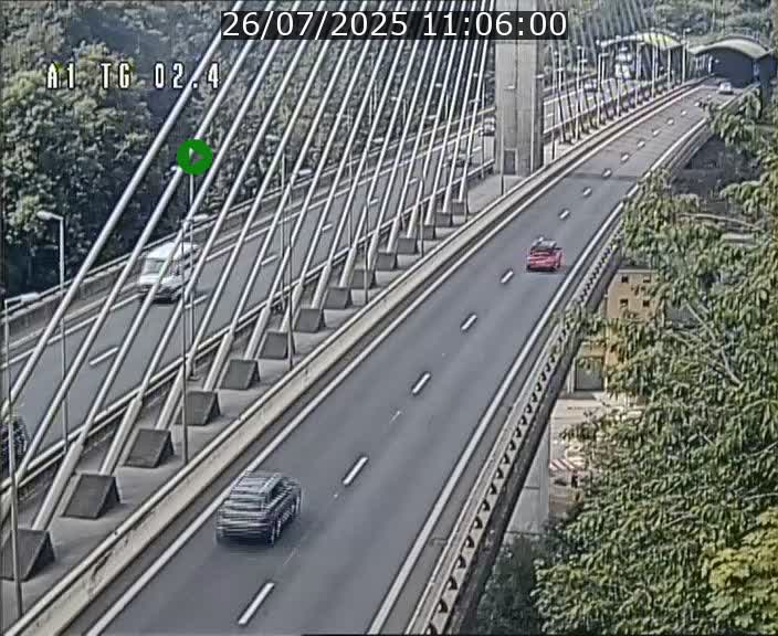 Traffic live webcam Luxembourg Sandweiler - A1 direction Luxembourg-ville - BK 2.4