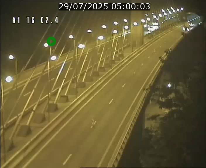 Traffic live webcam Luxembourg Sandweiler - A1 direction Luxembourg-ville - BK 2.4