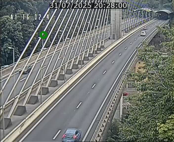 Traffic live webcam Luxembourg Sandweiler - A1 direction Luxembourg-ville - BK 2.4