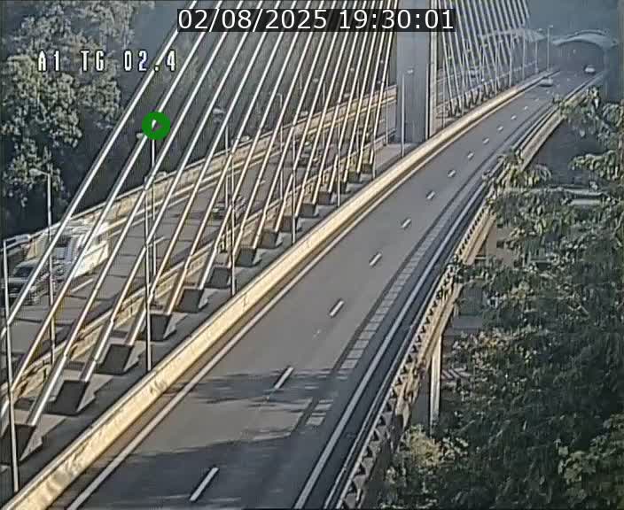 Traffic live webcam Luxembourg Sandweiler - A1 direction Luxembourg-ville - BK 2.4