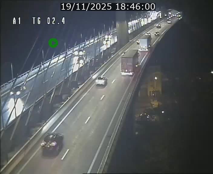 <h2>Traffic live webcam Luxembourg Sandweiler - A1 direction Luxembourg-ville - BK 2.4</h2>