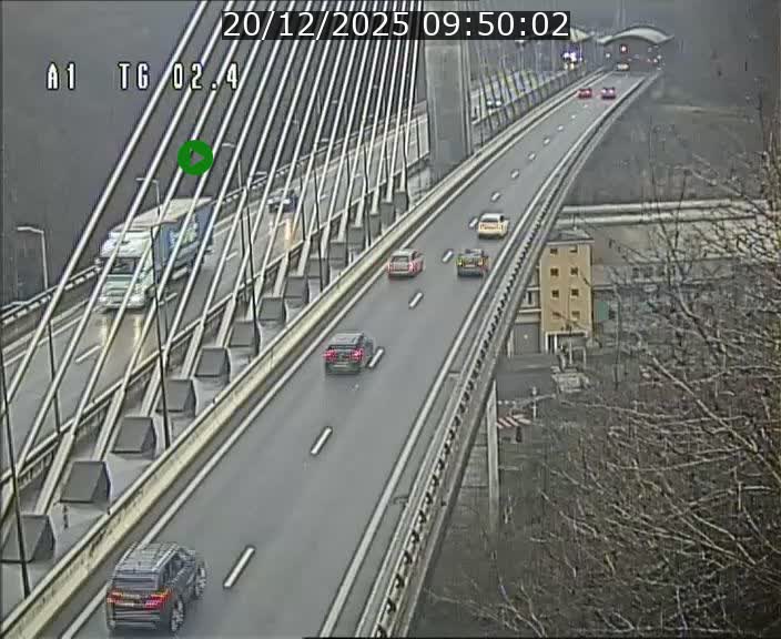 <h2>Traffic live webcam Luxembourg Sandweiler - A1 direction Luxembourg-ville - BK 2.4</h2>