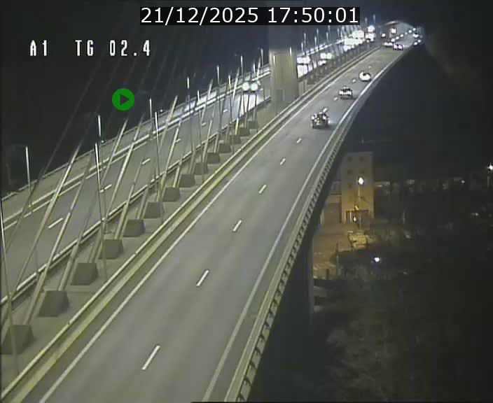<h2>Traffic live webcam Luxembourg Sandweiler - A1 direction Luxembourg-ville - BK 2.4</h2>