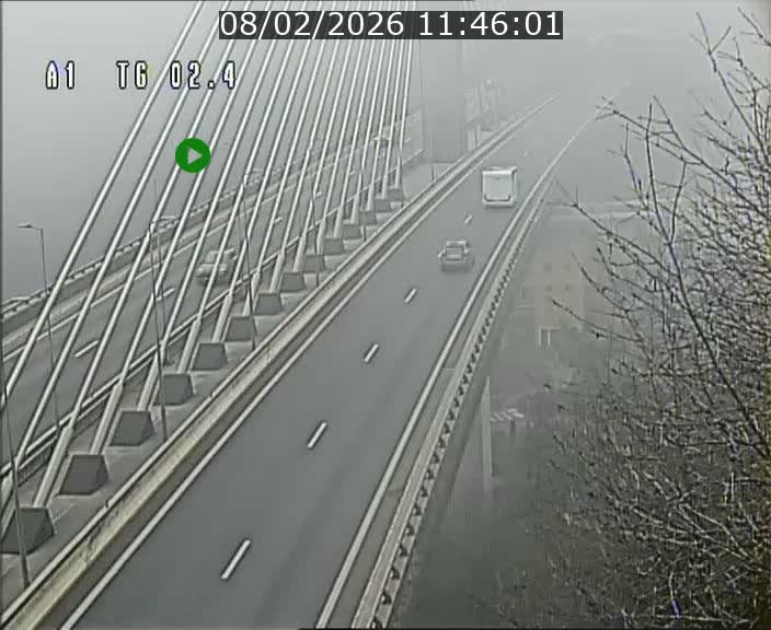 <h2>Traffic live webcam Luxembourg Sandweiler - A1 direction Luxembourg-ville - BK 2.4</h2>