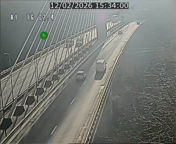 <h2>Traffic live webcam Luxembourg Sandweiler - A1 direction Luxembourg-ville - BK 2.4</h2>