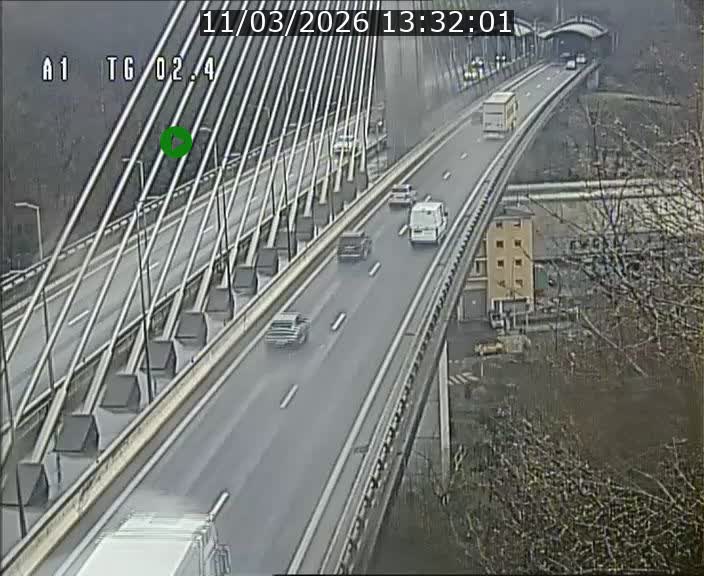 Traffic live webcam Luxembourg Sandweiler - A1 direction Luxembourg-ville - BK 2.4