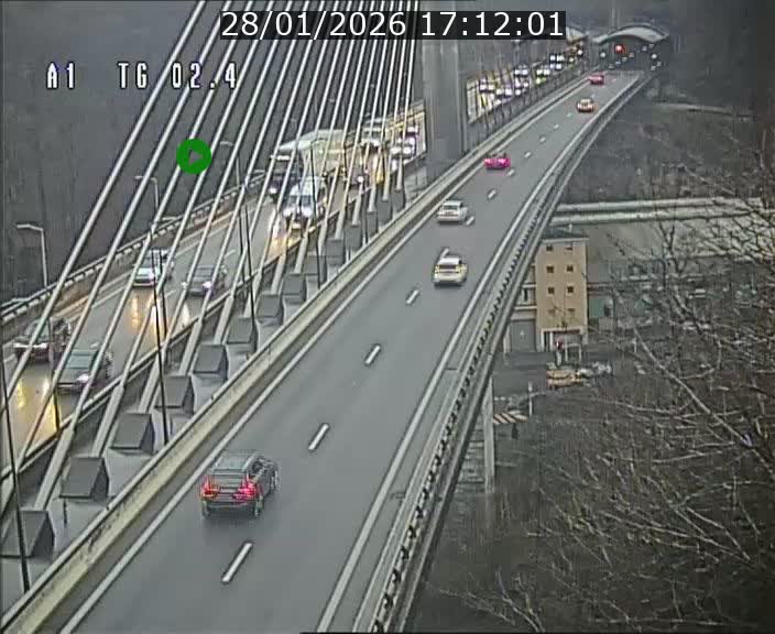 <h2>Traffic live webcam Luxembourg Sandweiler - A1 direction Luxembourg-ville - BK 2.4</h2>
