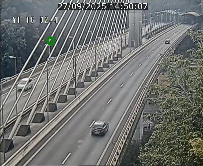 <h2>Traffic live webcam Luxembourg Sandweiler - A1 direction Luxembourg-ville - BK 2.4</h2>