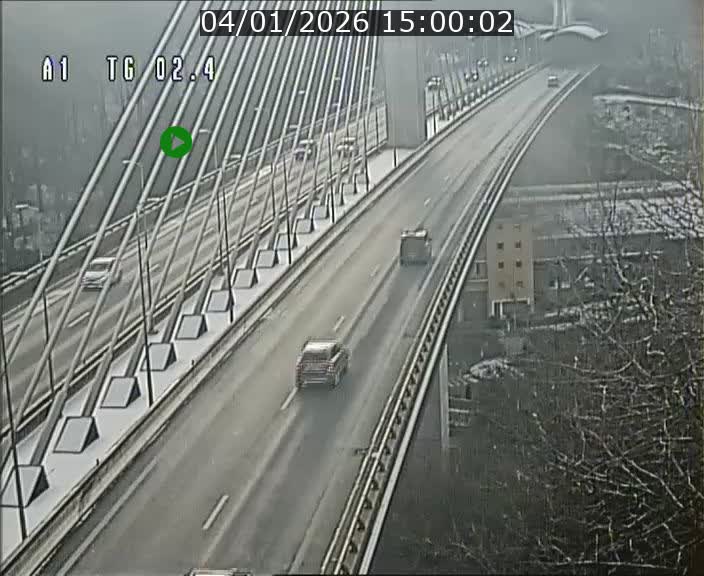 <h2>Traffic live webcam Luxembourg Sandweiler - A1 direction Luxembourg-ville - BK 2.4</h2>