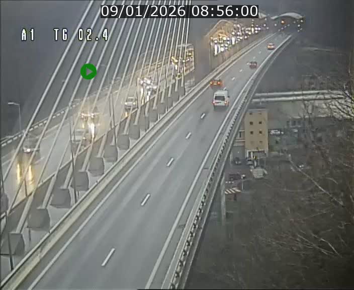 <h2>Traffic live webcam Luxembourg Sandweiler - A1 direction Luxembourg-ville - BK 2.4</h2>