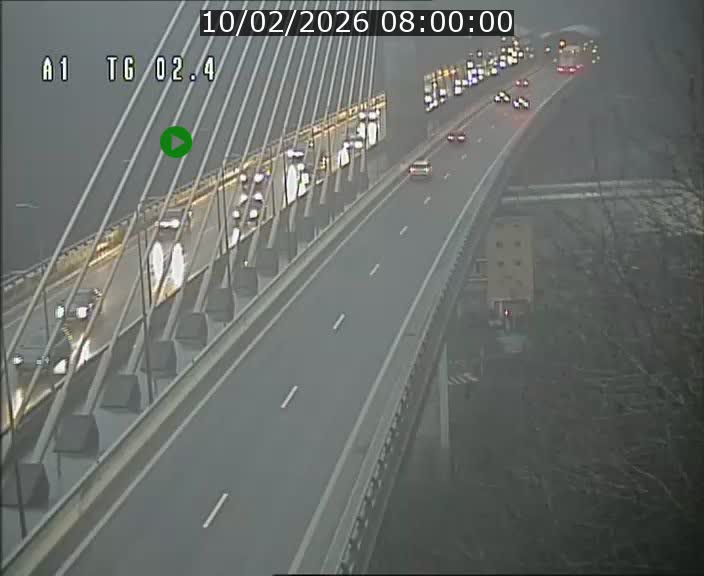 <h2>Traffic live webcam Luxembourg Sandweiler - A1 direction Luxembourg-ville - BK 2.4</h2>