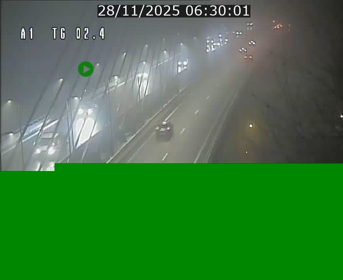 <h2>Traffic live webcam Luxembourg Sandweiler - A1 direction Luxembourg-ville - BK 2.4</h2>