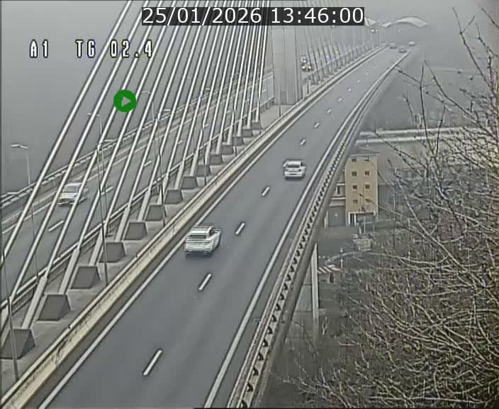 Traffic live webcam Luxembourg Sandweiler - A1 direction Luxembourg-ville - BK 2.4