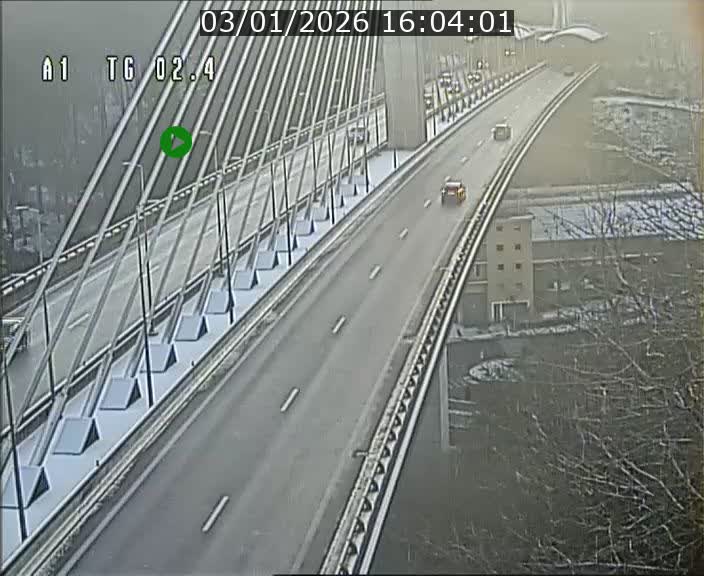 <h2>Traffic live webcam Luxembourg Sandweiler - A1 direction Luxembourg-ville - BK 2.4</h2>