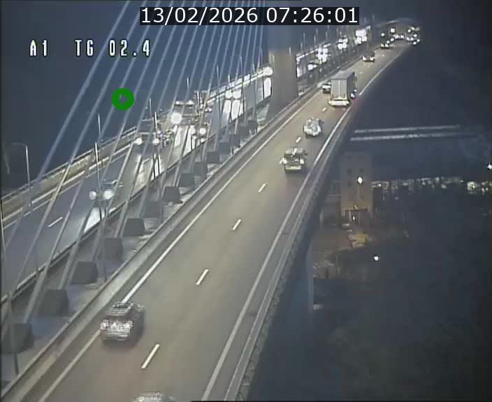 <h2>Traffic live webcam Luxembourg Sandweiler - A1 direction Luxembourg-ville - BK 2.4</h2>