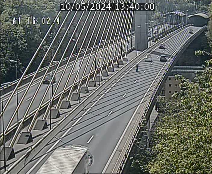 Traffic live webcam Luxembourg Sandweiler - A1 direction Luxembourg-ville - BK 2.4