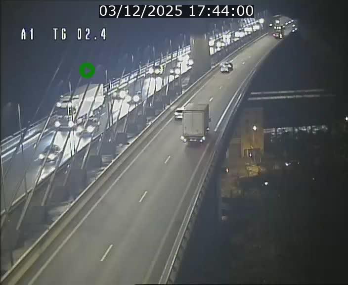 <h2>Traffic live webcam Luxembourg Sandweiler - A1 direction Luxembourg-ville - BK 2.4</h2>