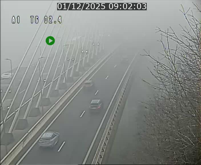 <h2>Traffic live webcam Luxembourg Sandweiler - A1 direction Luxembourg-ville - BK 2.4</h2>