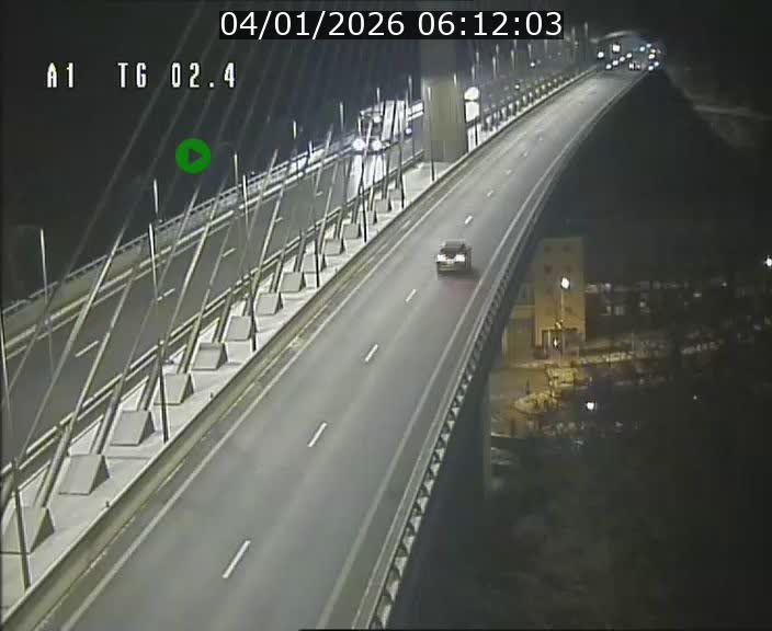 Traffic live webcam Luxembourg Sandweiler - A1 direction Luxembourg-ville - BK 2.4