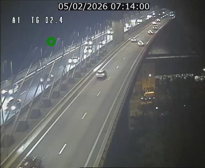 <h2>Traffic live webcam Luxembourg Sandweiler - A1 direction Luxembourg-ville - BK 2.4</h2>