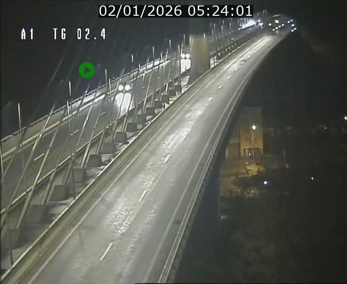 <h2>Traffic live webcam Luxembourg Sandweiler - A1 direction Luxembourg-ville - BK 2.4</h2>