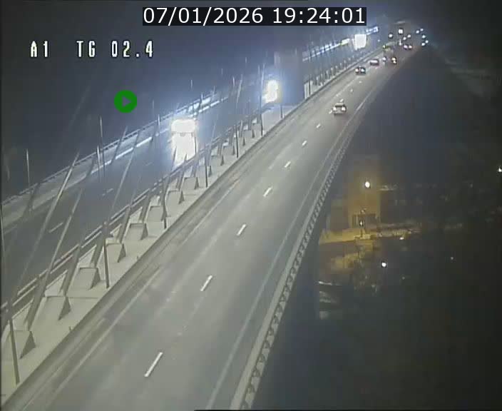 <h2>Traffic live webcam Luxembourg Sandweiler - A1 direction Luxembourg-ville - BK 2.4</h2>