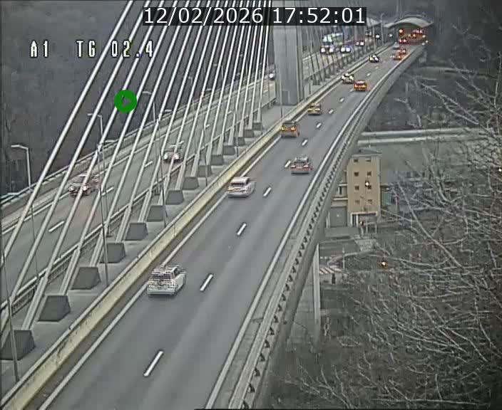 <h2>Traffic live webcam Luxembourg Sandweiler - A1 direction Luxembourg-ville - BK 2.4</h2>