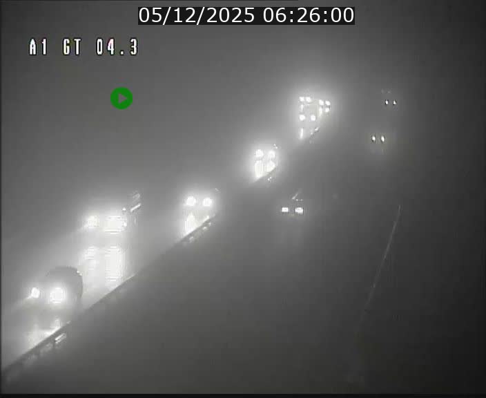 <h2>Traffic live webcam Luxembourg Itzig - A1 direction Sandweiler - BK 4.3</h2>