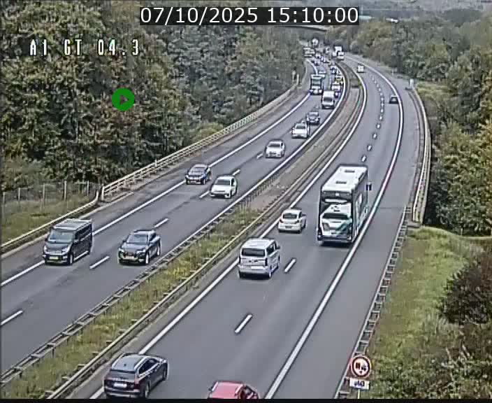<h2>Traffic live webcam Luxembourg Itzig - A1 direction Sandweiler - BK 4.3</h2>
