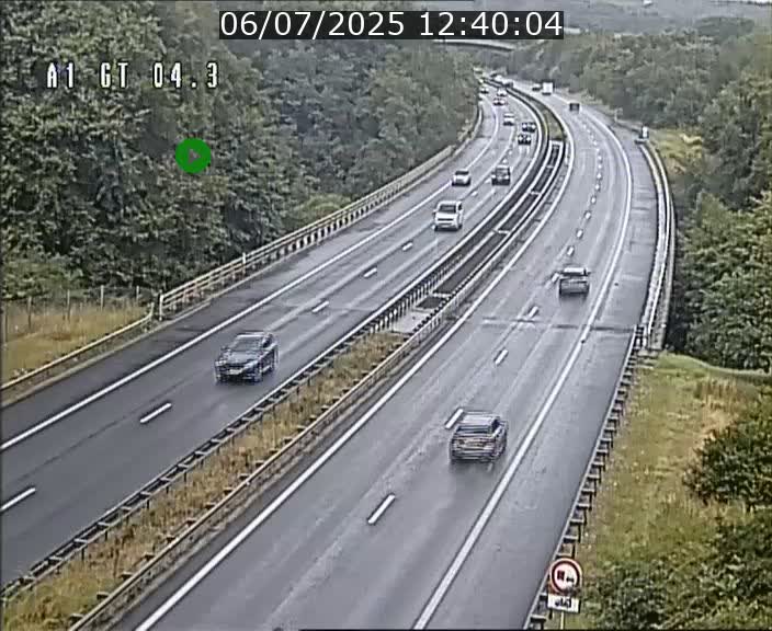 Traffic live webcam Luxembourg Itzig - A1 direction Sandweiler - BK 4.3