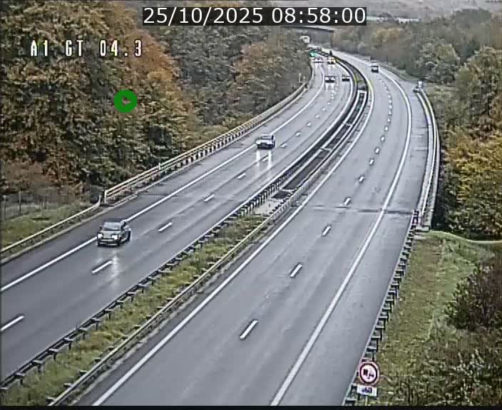<h2>Traffic live webcam Luxembourg Itzig - A1 direction Sandweiler - BK 4.3</h2>