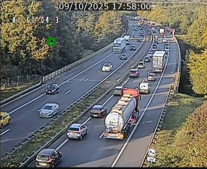 <h2>Traffic live webcam Luxembourg Itzig - A1 direction Sandweiler - BK 4.3</h2>