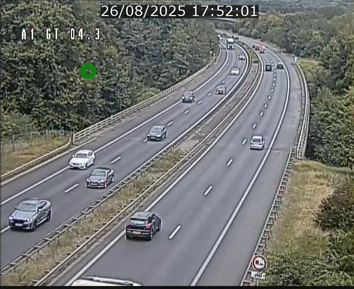 <h2>Traffic live webcam Luxembourg Itzig - A1 direction Sandweiler - BK 4.3</h2>