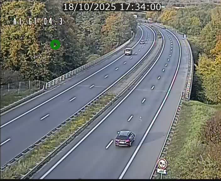 <h2>Traffic live webcam Luxembourg Itzig - A1 direction Sandweiler - BK 4.3</h2>
