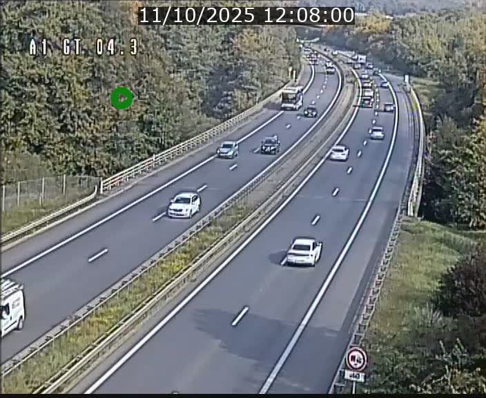 <h2>Traffic live webcam Luxembourg Itzig - A1 direction Sandweiler - BK 4.3</h2>