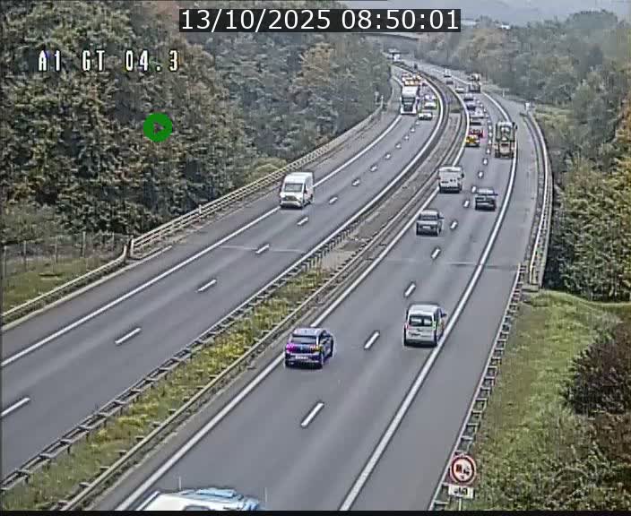 <h2>Traffic live webcam Luxembourg Itzig - A1 direction Sandweiler - BK 4.3</h2>