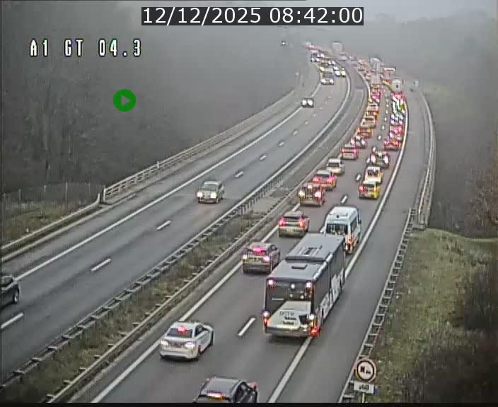 <h2>Traffic live webcam Luxembourg Itzig - A1 direction Sandweiler - BK 4.3</h2>