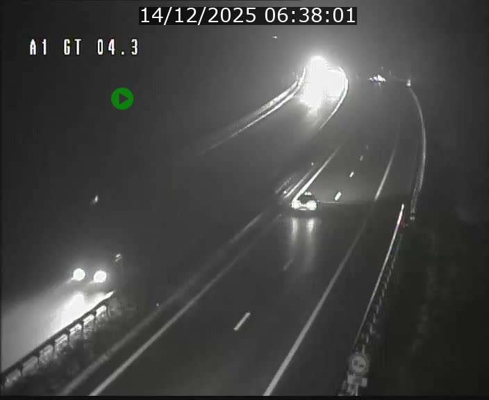 Traffic live webcam Luxembourg Itzig - A1 direction Sandweiler - BK 4.3