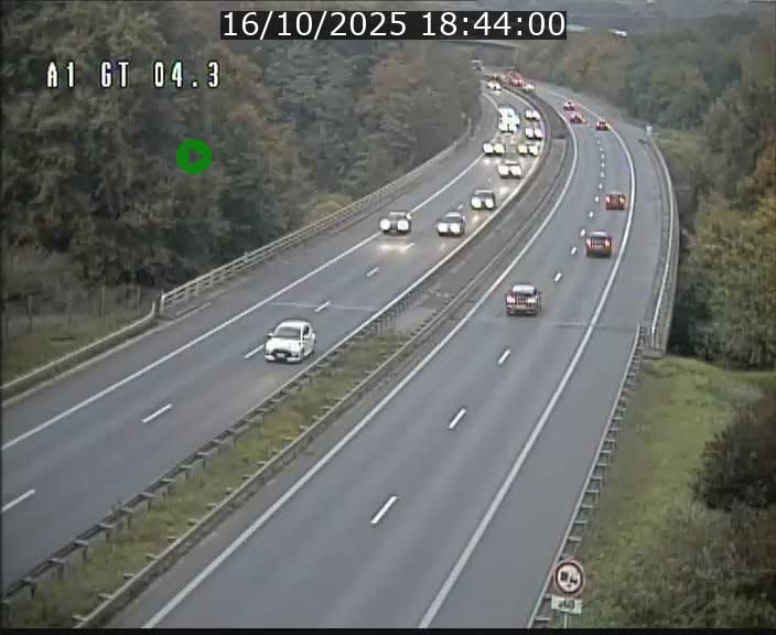 <h2>Traffic live webcam Luxembourg Itzig - A1 direction Sandweiler - BK 4.3</h2>