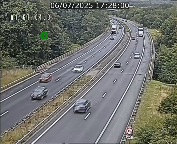 Traffic live webcam Luxembourg Itzig - A1 direction Sandweiler - BK 4.3