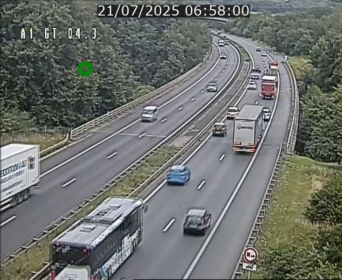 Traffic live webcam Luxembourg Itzig - A1 direction Sandweiler - BK 4.3