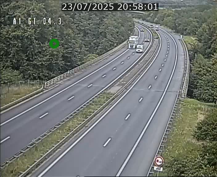 Traffic live webcam Luxembourg Itzig - A1 direction Sandweiler - BK 4.3