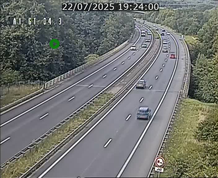 Traffic live webcam Luxembourg Itzig - A1 direction Sandweiler - BK 4.3