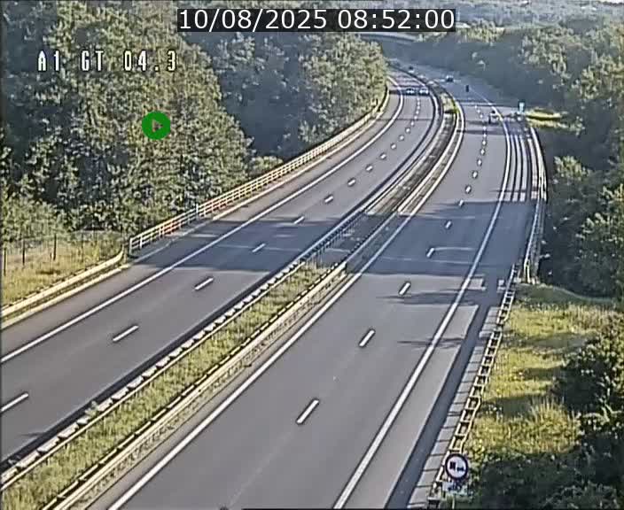 Traffic live webcam Luxembourg Itzig - A1 direction Sandweiler - BK 4.3
