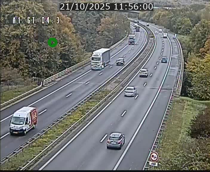 <h2>Traffic live webcam Luxembourg Itzig - A1 direction Sandweiler - BK 4.3</h2>