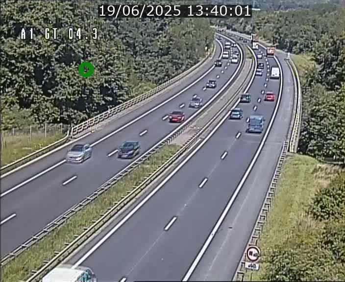 <h2>Traffic live webcam Luxembourg Itzig - A1 direction Sandweiler - BK 4.3</h2>