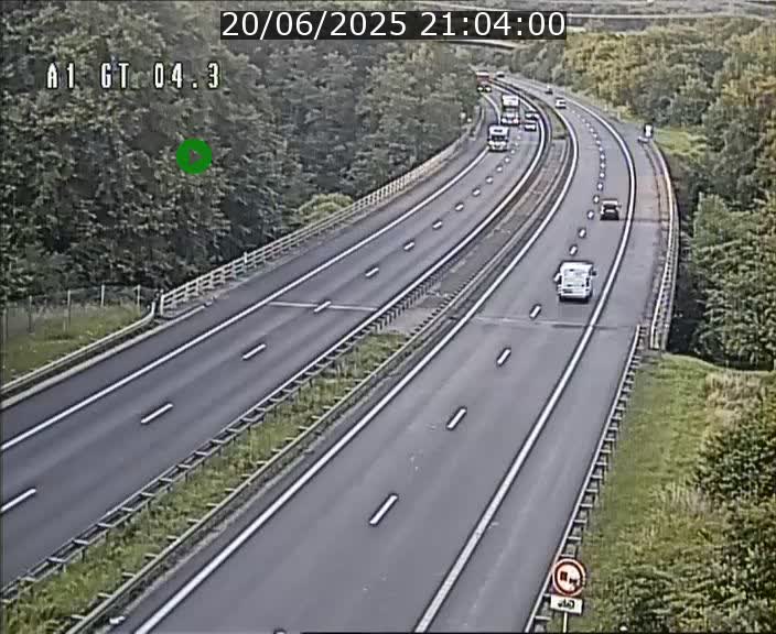 <h2>Traffic live webcam Luxembourg Itzig - A1 direction Sandweiler - BK 4.3</h2>