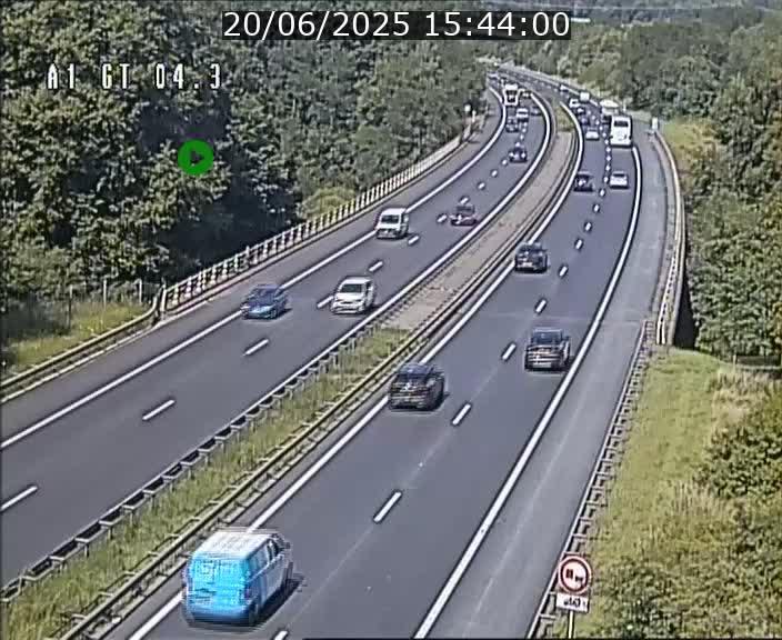 <h2>Traffic live webcam Luxembourg Itzig - A1 direction Sandweiler - BK 4.3</h2>